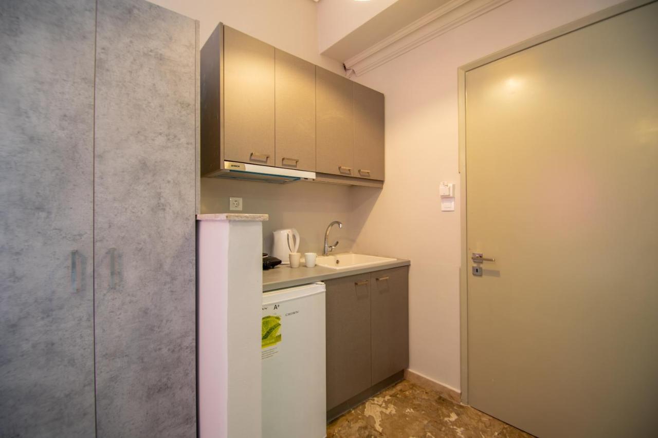 Mare Dentro Kalamaki Beachroad Apts By "Elite" Exterior photo
